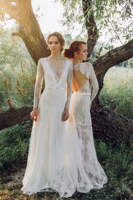 Ivory lace Wedding dress by Anna Skoblikova