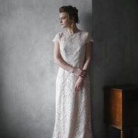 Elegant lace wedding dress