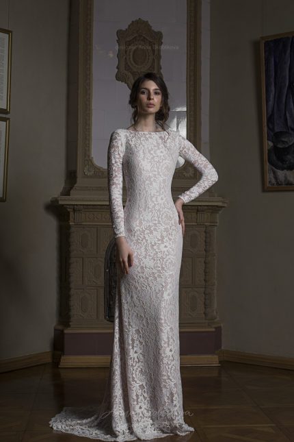 Backless wedding dress - Albertа - stunning gown features sexual low back line below the waist and marvelous lace fabric \\ Anna Skoblikova