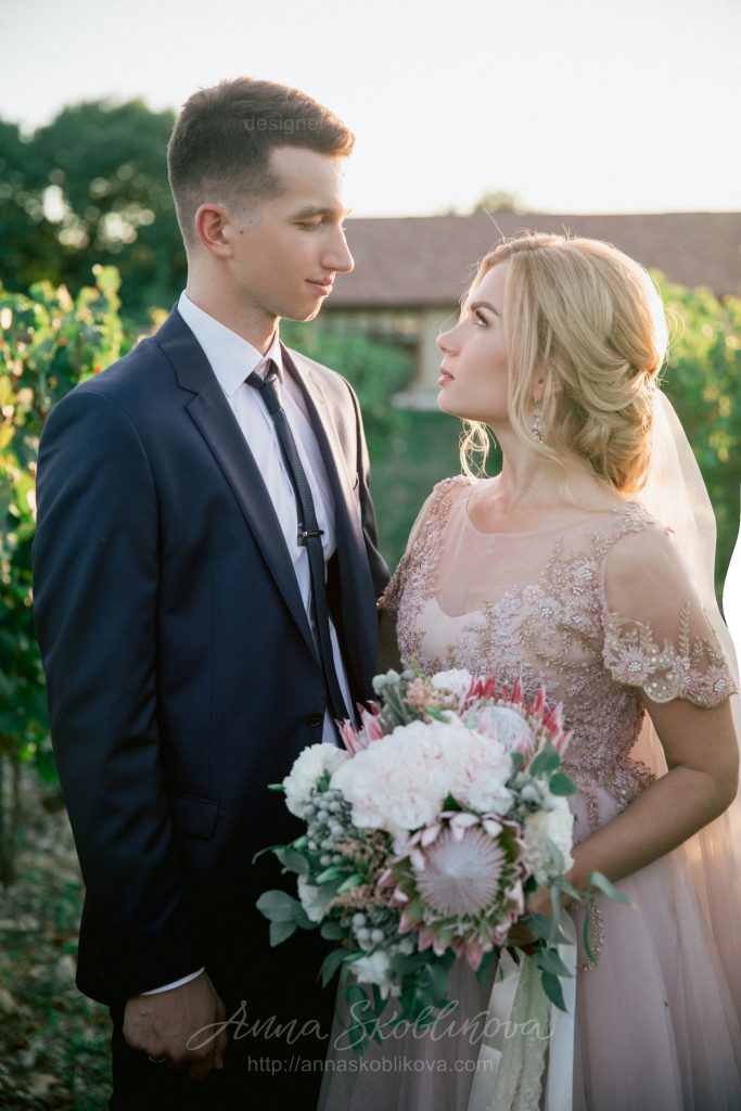 Plus size wedding dress by Anna Skoblikova