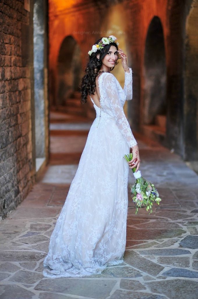 Ivory Lace Wedding Dress - Anna Skoblikova