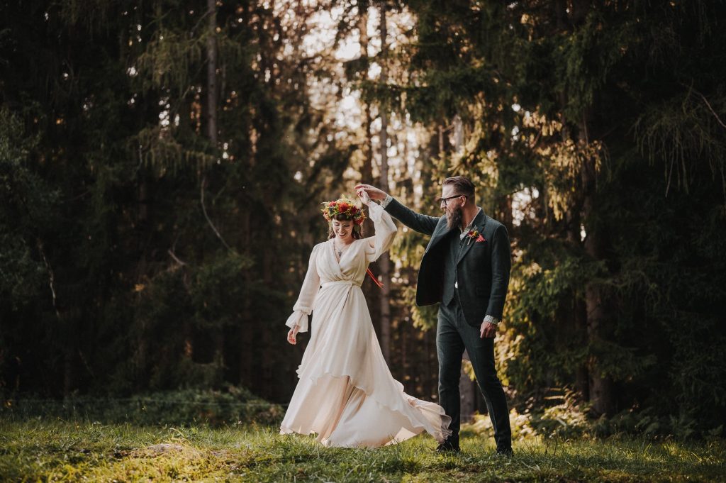 Boho chiffon wedding dress - 0040 / Anna Skoblikova | Photo 3