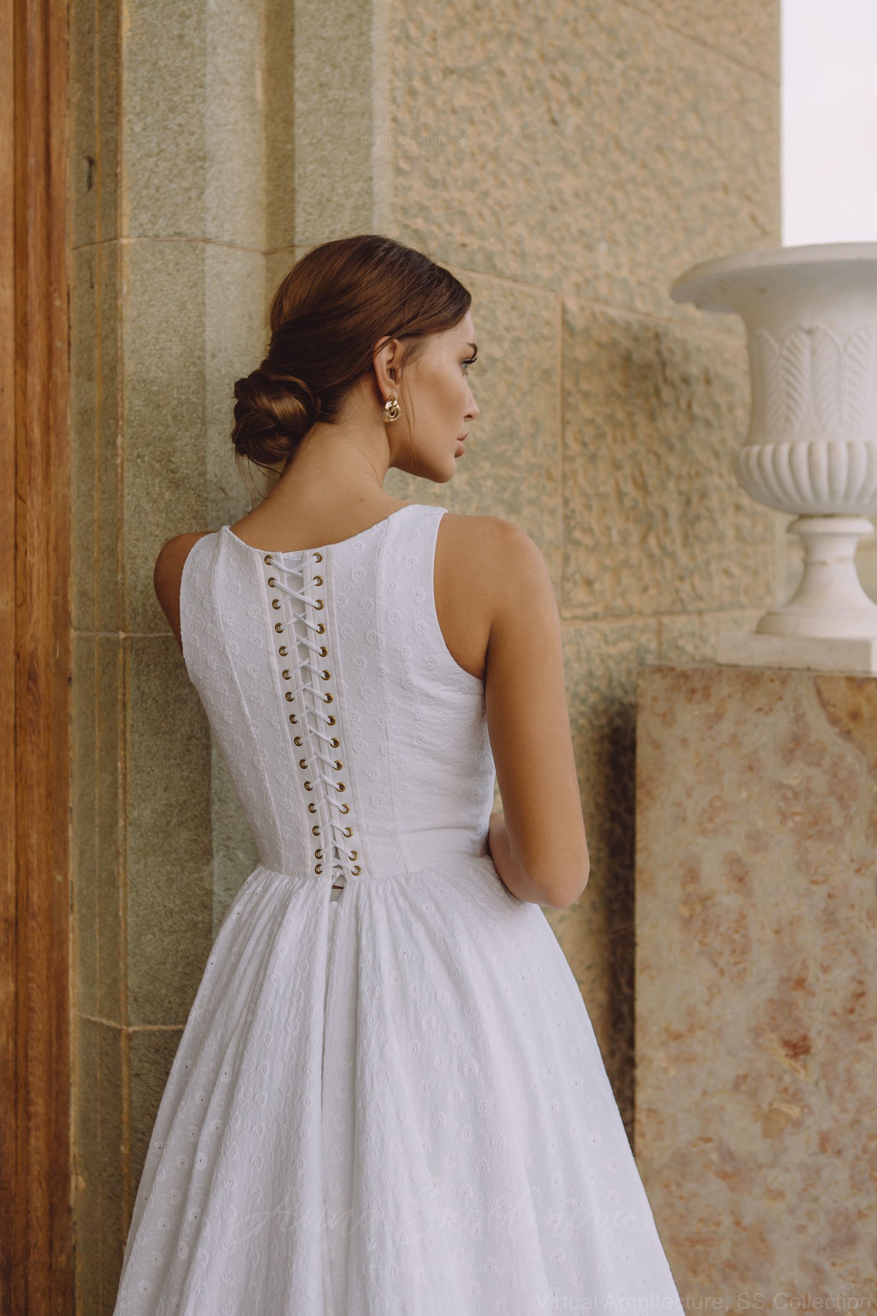Scoop neck wedding dress - Jeneva / Anna Skoblikova / 0177 / Photo 5 Scoop neck wedding dress - Jeneva / Anna Skoblikova / 0177 / Photo 5